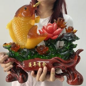 Tượng Cá Chép Hoa Sen Ngậm Tiền Vàng Quà Tặng Sang Trọng