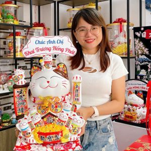 Mèo Thần Tài “Phát Tài Phát Lộc” – Kích Thước Đại, Tài Lộc Lớn