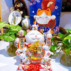 Mèo Thần Tài Thịnh Vượng 25cm – Biểu Tượng Chiêu Tài, May Mắn